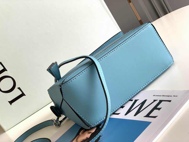 Loewe 061838 18x12.5x8cm ss6 (6)