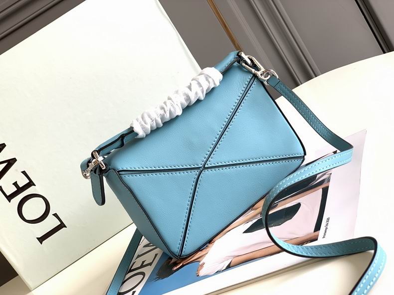 Loewe 061838 18x12.5x8cm ss6 (8)