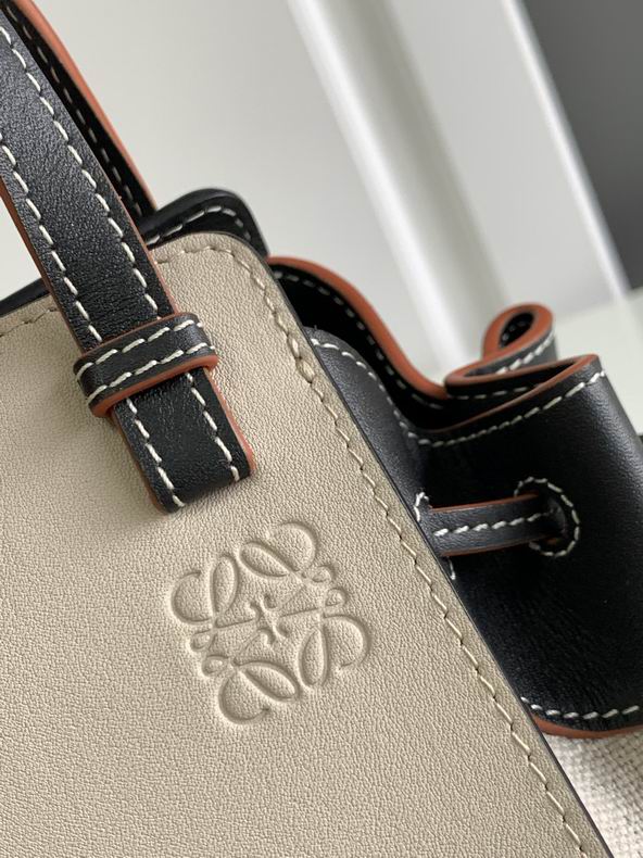 Loewe 061847 19x11x17cm ss35 (6)