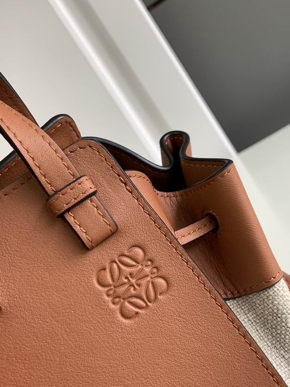 Loewe 061847 19x11x17cm ss36 (7)