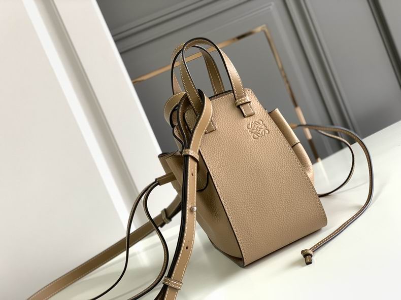 Loewe 061847 19x11x17cm ss37 (1)