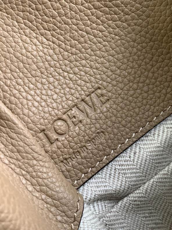 Loewe 061847 19x11x17cm ss37 (3)