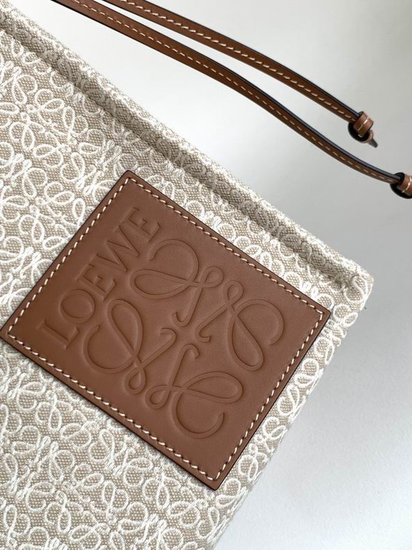 Loewe 061920 35x27x19cm ss42 (7)