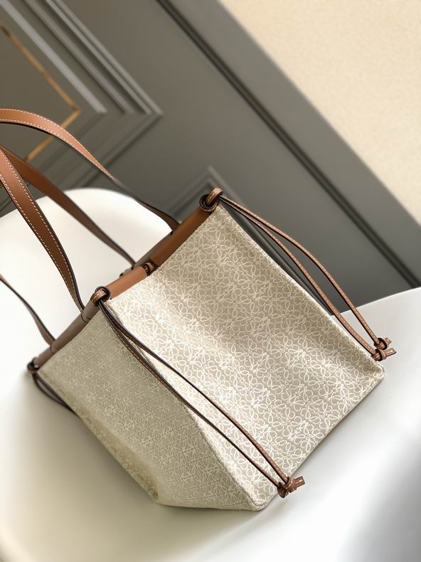 Loewe 061920 35x27x19cm ss42 (9)