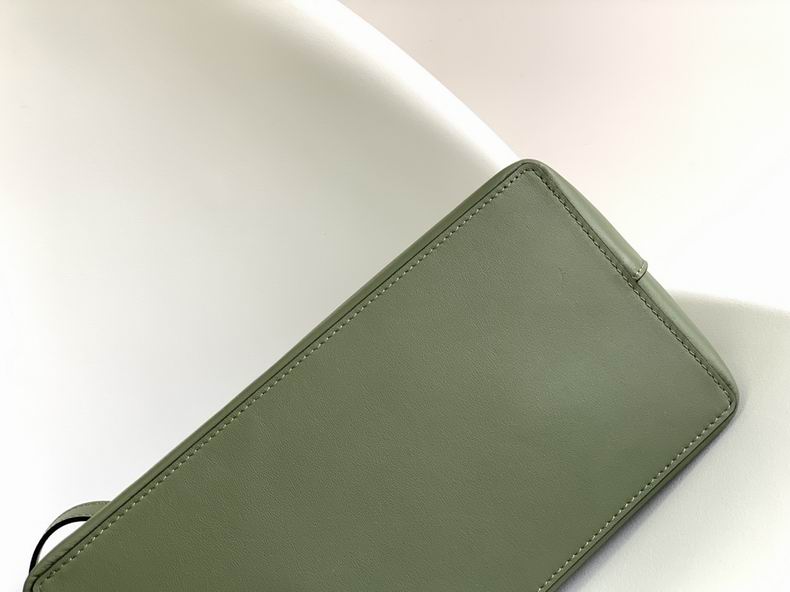 Loewe 062186 29x14x25cm ss45 (9)