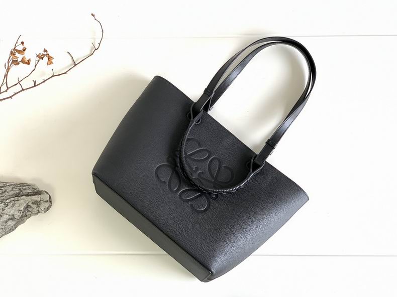 Loewe 062186 29x14x25cm ss46 (1)