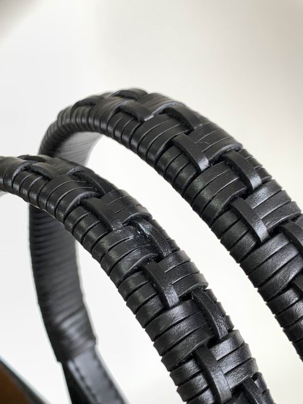 Loewe 062186 29x14x25cm ss46 (5)