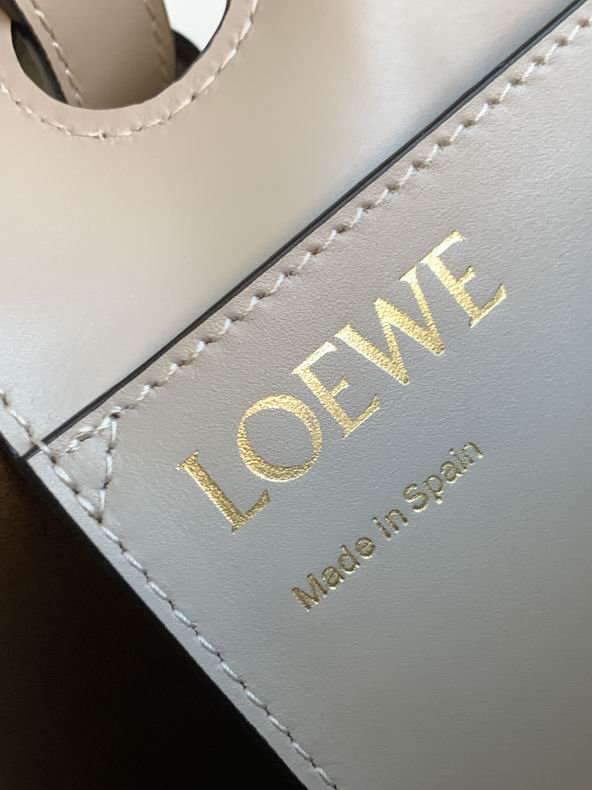 Loewe 062186 29x14x25cm ss5 (4)