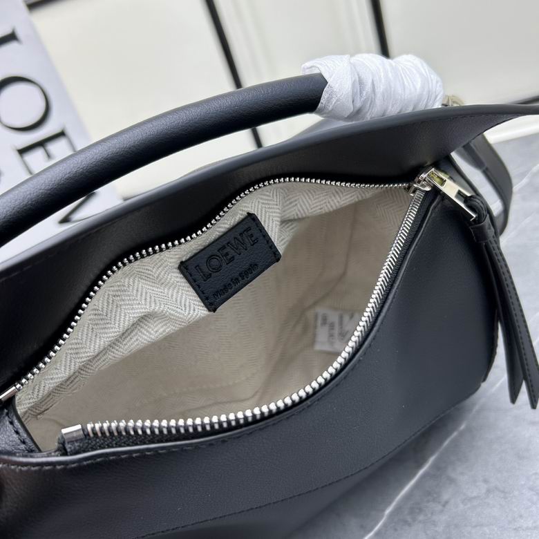 Loewe 062206 24x10.5x16cm ww (14)