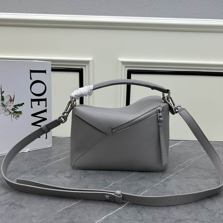 Loewe 062206 24x10.5x16cm ww (19)
