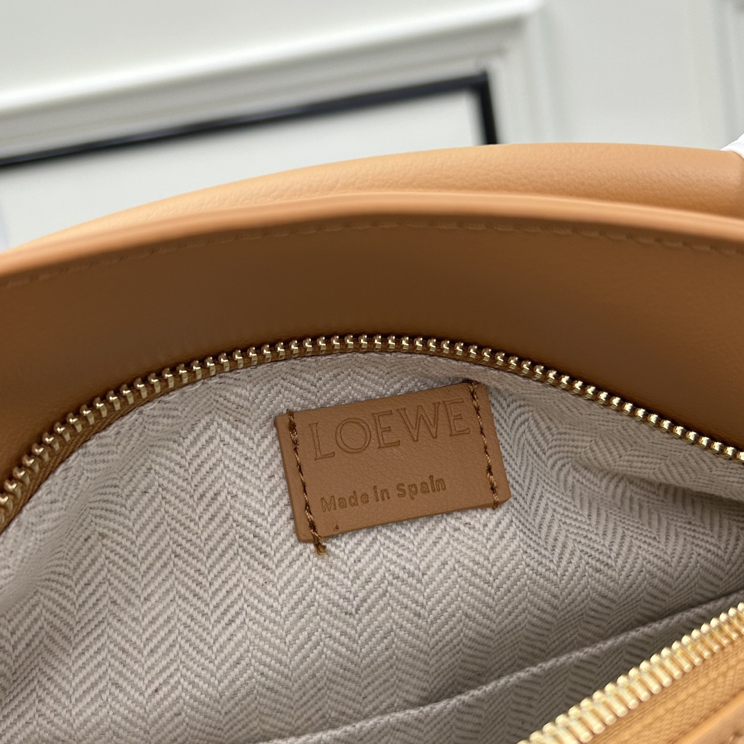 Loewe 062206 24x10.5x16cm ww1 (16)