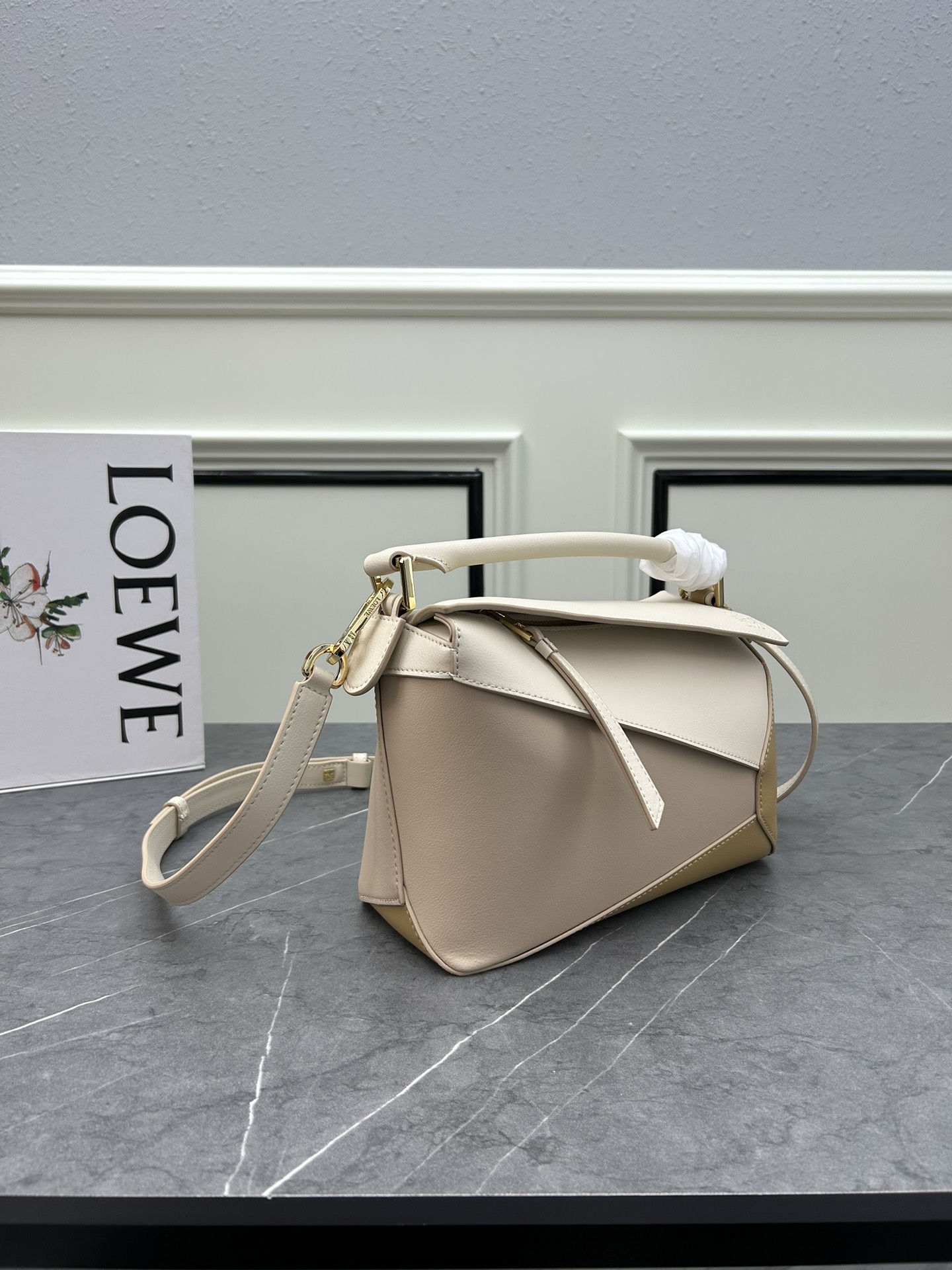 Loewe 062206 24x10.5x16cm ww1 (18)