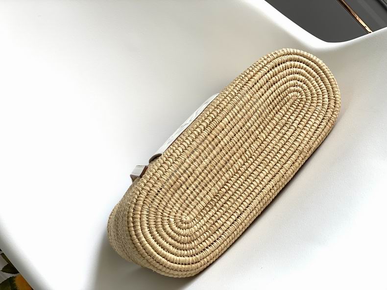 Loewe 10112 30x21x11cm ss16 (4)