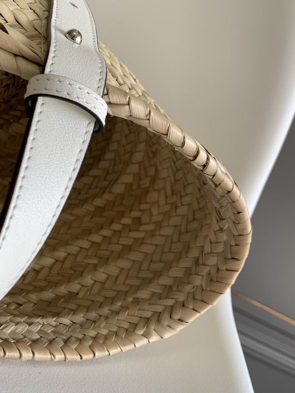 Loewe 10128 40x26.5x16cm ss32 (7)