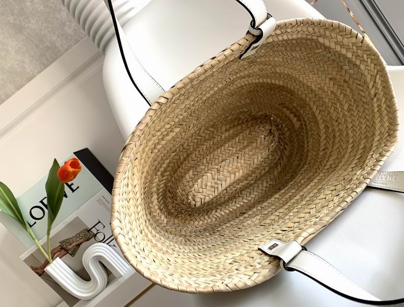 Loewe 10128 40x26.5x16cm ss32 (8)