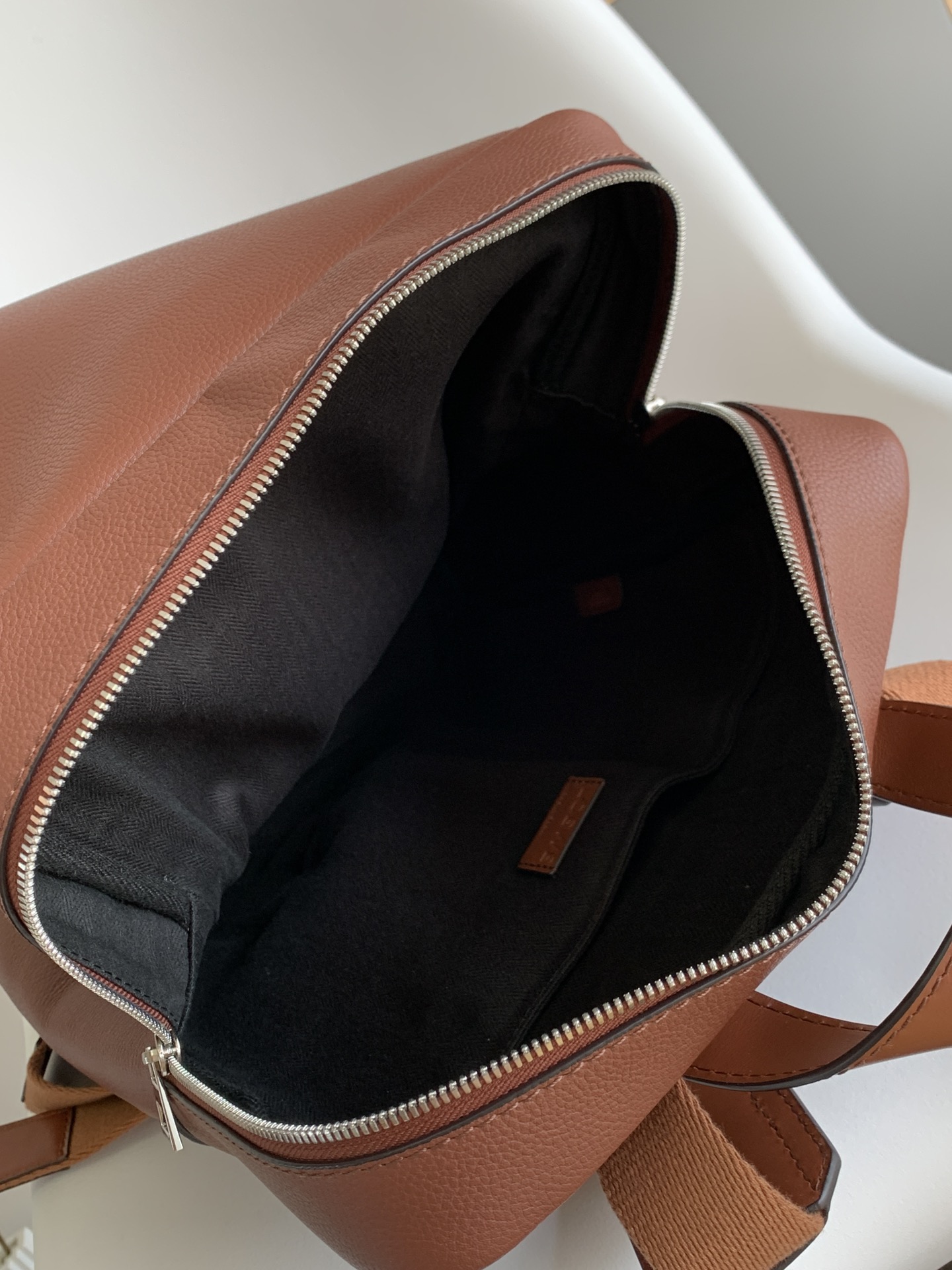 Loewe 10266 39x28.5x11cm ss6 (7)