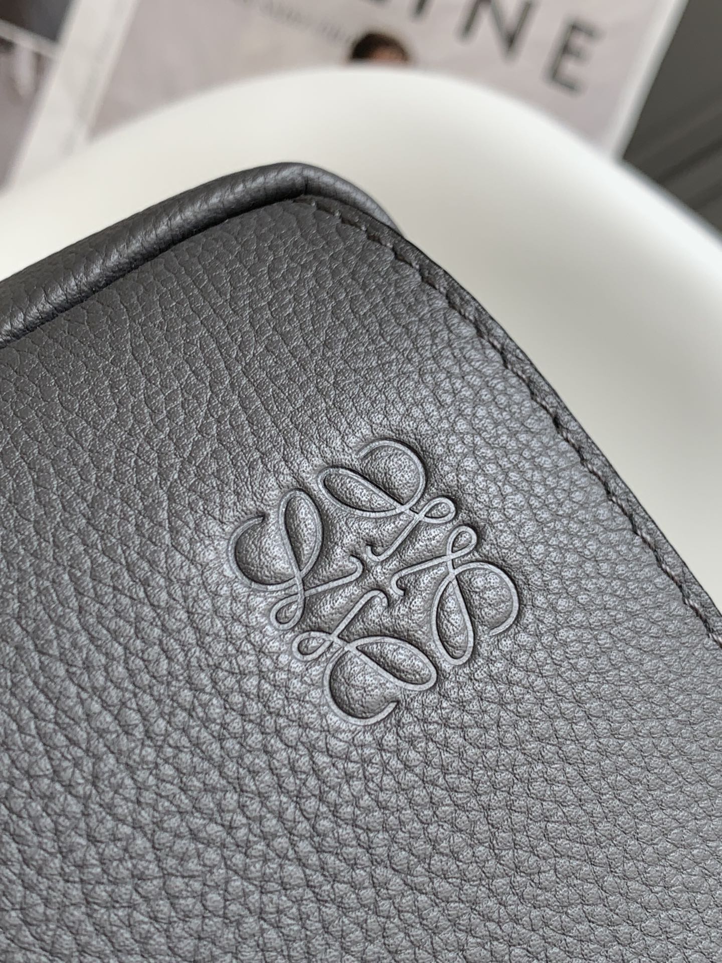 Loewe 10266 39x28.5x11cm ss7 (9)