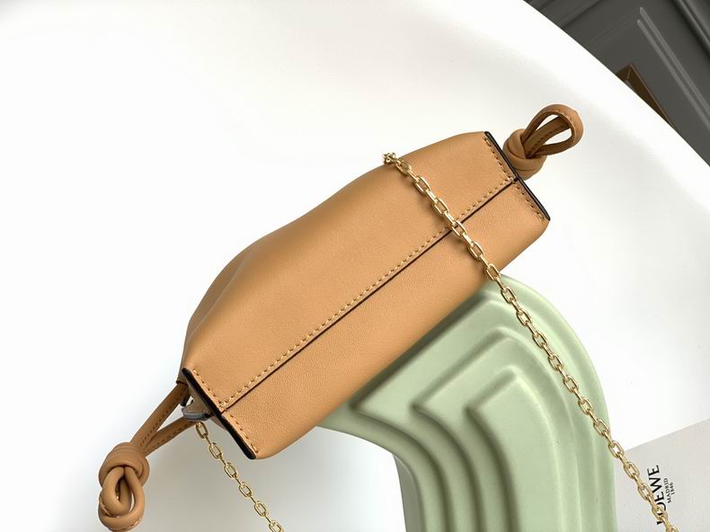 Loewe 10853 15.5x12.5x5.5cm ss22 (8)