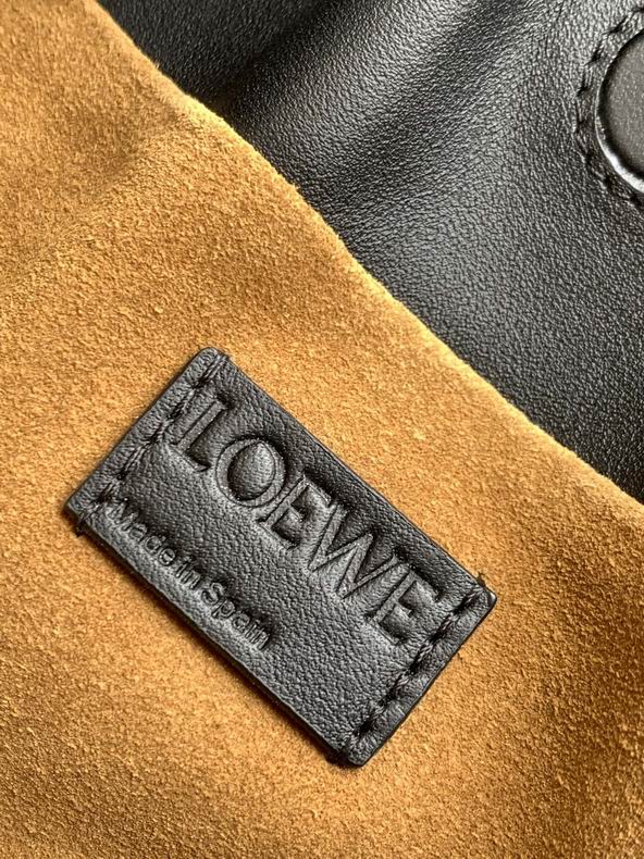 Loewe 10855 23x18x9cm ss27 (9)