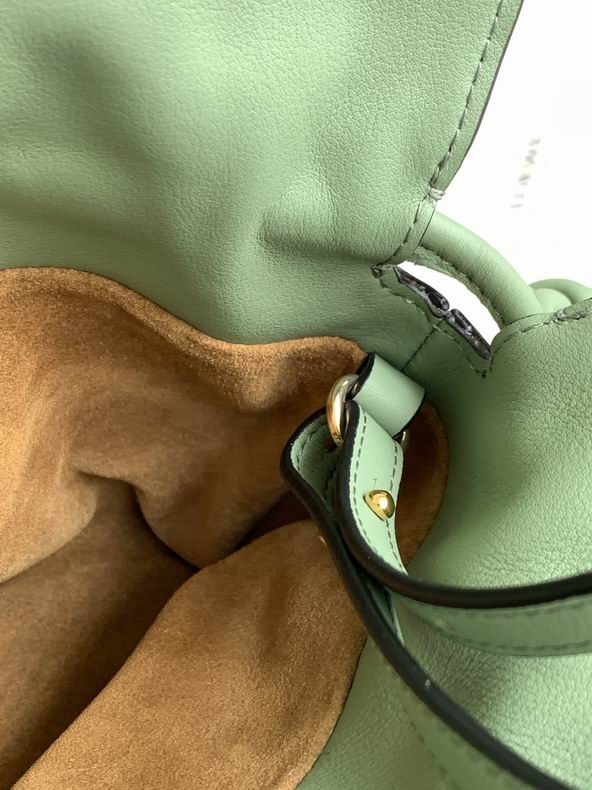 Loewe 10855 23x18x9cm ss28 (6)