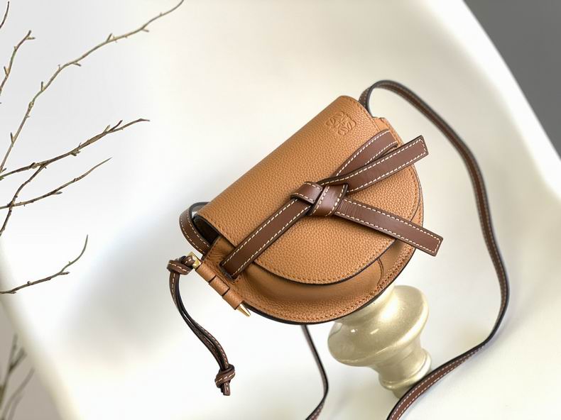 Loewe 15x12.5x8 20x19x11.5cm ss33 (1)