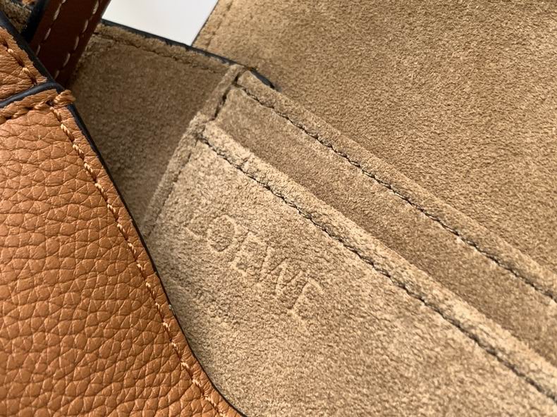 Loewe 15x12.5x8 20x19x11.5cm ss33 (2)