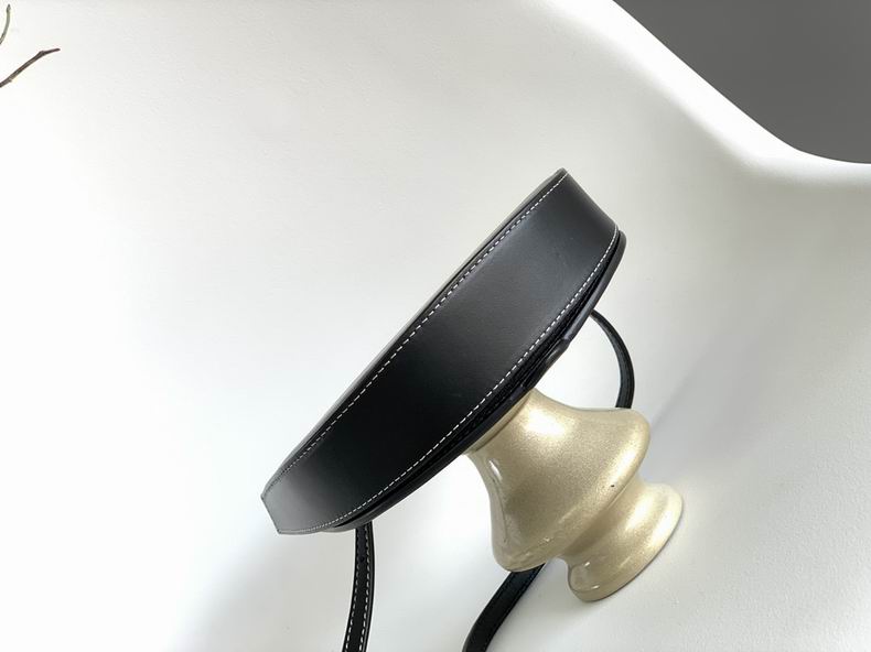 Loewe 17.5x15x4.5cm ss35 (3)