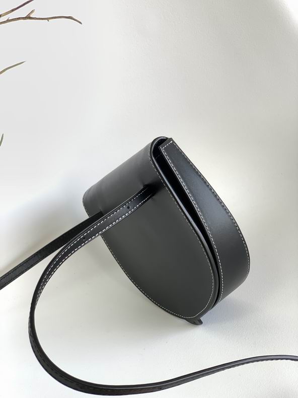 Loewe 17.5x15x4.5cm ss35 (5)