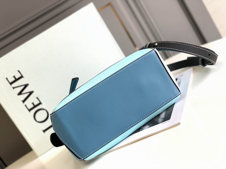 Loewe 261801 24x16.5x10.5cm ss11 (3)