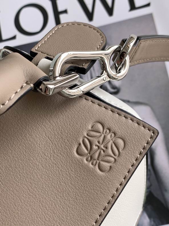 Loewe 261801 24x16.5x10.5cm ss13 (3)