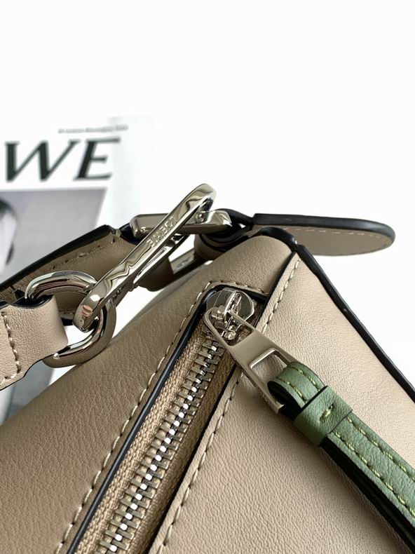 Loewe 261801 24x16.5x10.5cm ss13 (4)