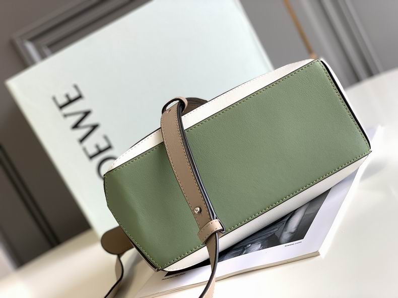 Loewe 261801 24x16.5x10.5cm ss13 (5)