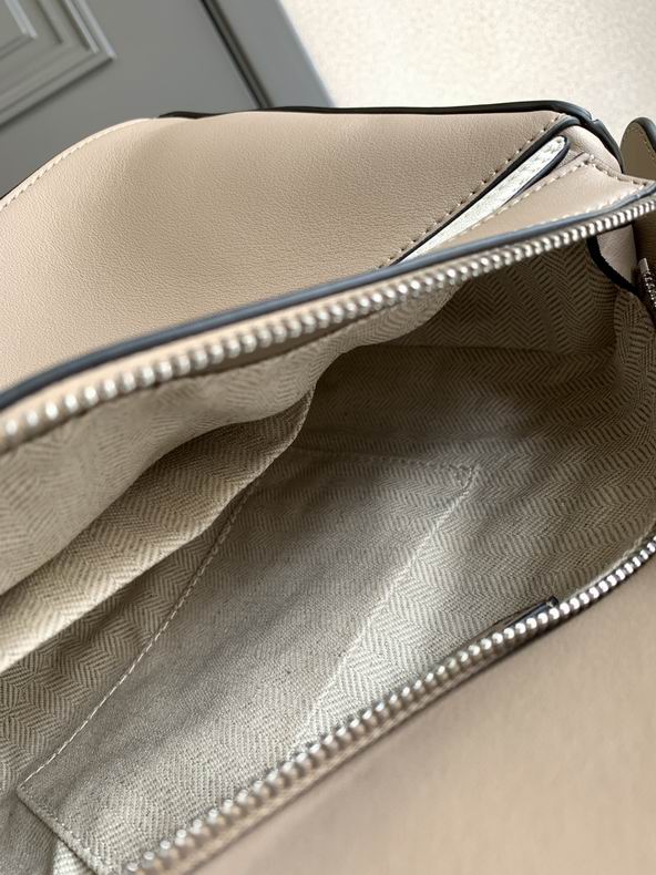 Loewe 261801 24x16.5x10.5cm ss13 (7)