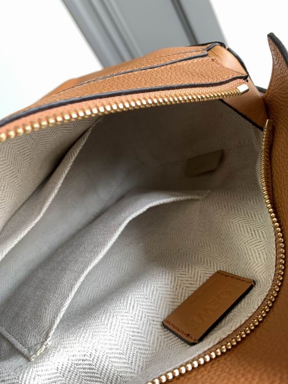 Loewe 261801 24x16.5x10.5cm ss14 (4)