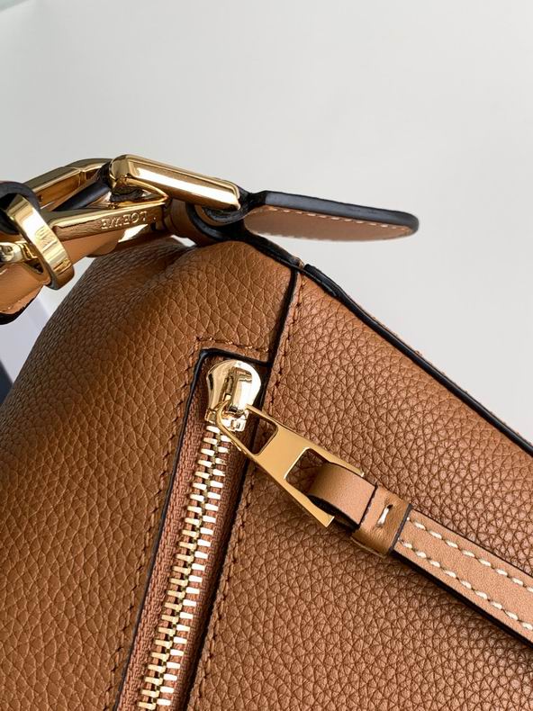 Loewe 261801 24x16.5x10.5cm ss14 (5)