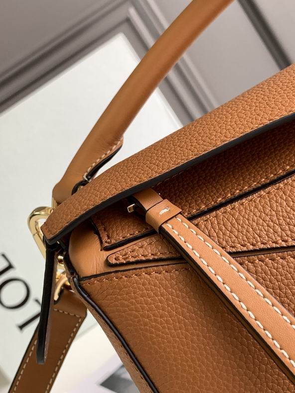 Loewe 261801 24x16.5x10.5cm ss14 (6)