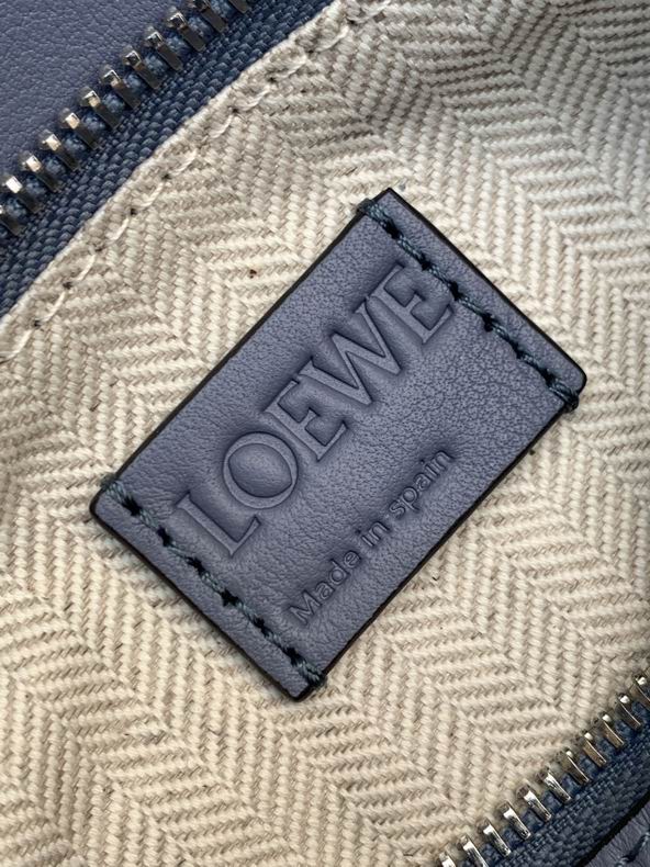 Loewe 261801 24x16.5x10.5cm ss38 (2)