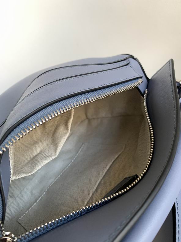 Loewe 261801 24x16.5x10.5cm ss38 (3)