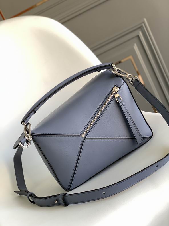 Loewe 261801 24x16.5x10.5cm ss38 (8)