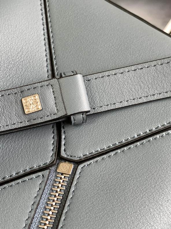 Loewe 261801 24x16.5x10.5cm ss9 (7)