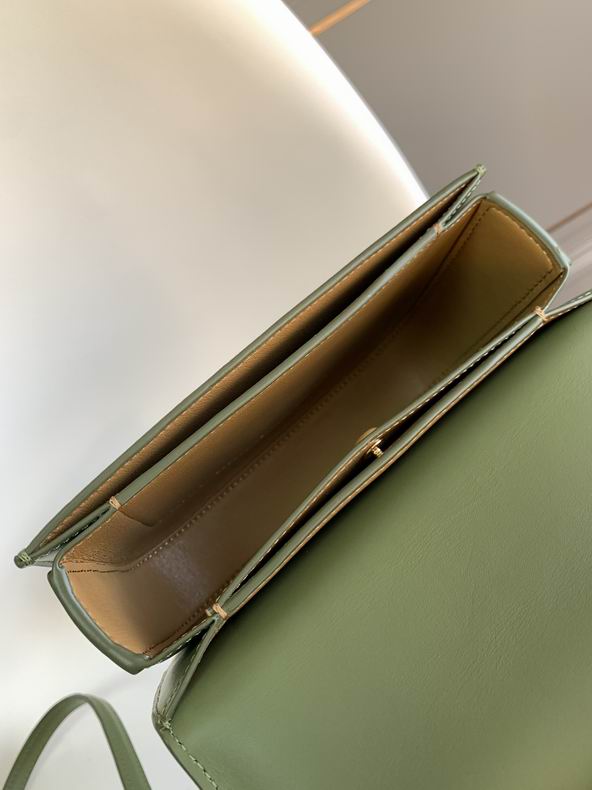 Loewe 262120 19x13x6cm ss37 (9)