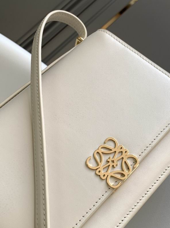 Loewe 262120 19x13x6cm ss40 (5)