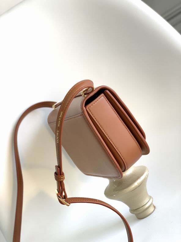 Loewe 262120 19x13x6cm ss41 (8)