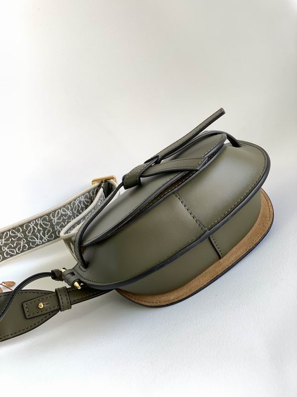 Loewe 61824 15x12.5x9cm ss21 (6)