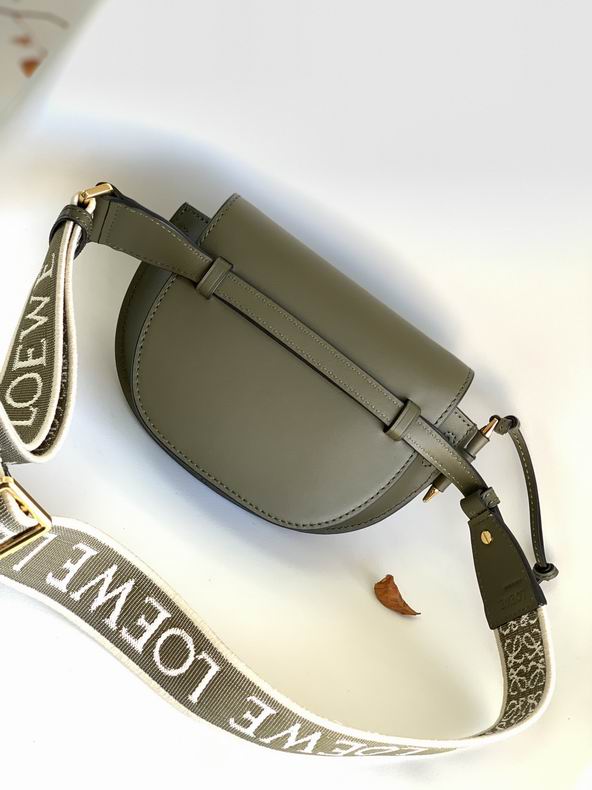 Loewe 61824 15x12.5x9cm ss21 (7)