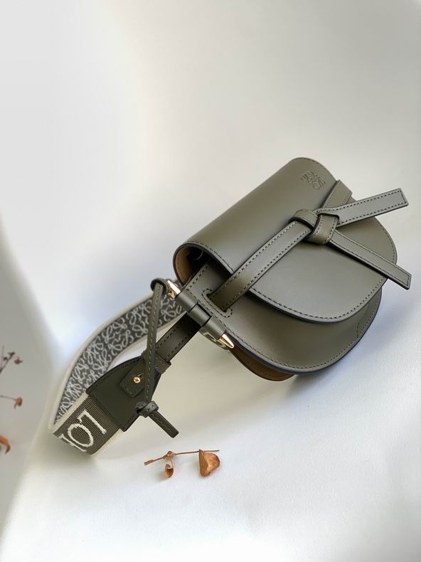 Loewe 61824 15x12.5x9cm ss21 (8)