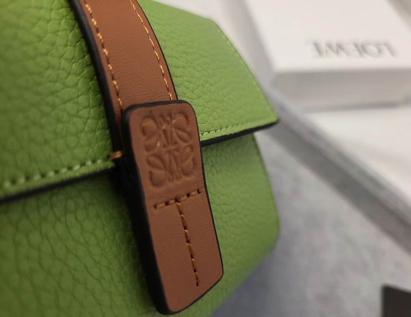 Loewe L1102 9x12x3cm zy (19)