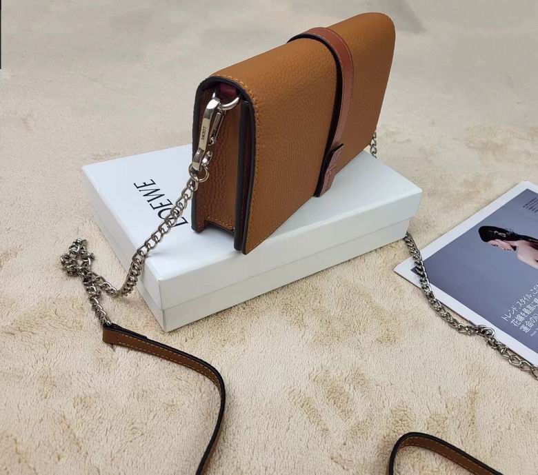 Loewe L1114 19.5x10.5x4.5cm zy (32)