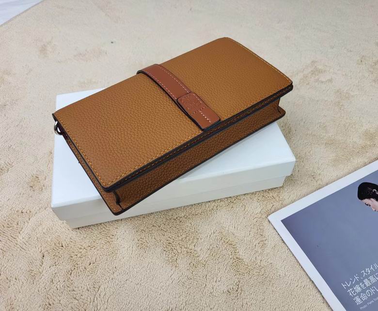 Loewe L1114 19.5x10.5x4.5cm zy (35)