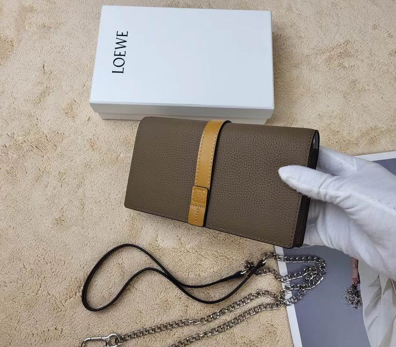 Loewe L1114 19.5x10.5x4.5cm zy (40)